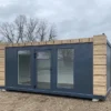 contenedor de oficina 6×2,83 metros con 2 ventanas