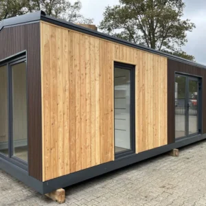 Contenedor de Oficina Residencial de 24 m2